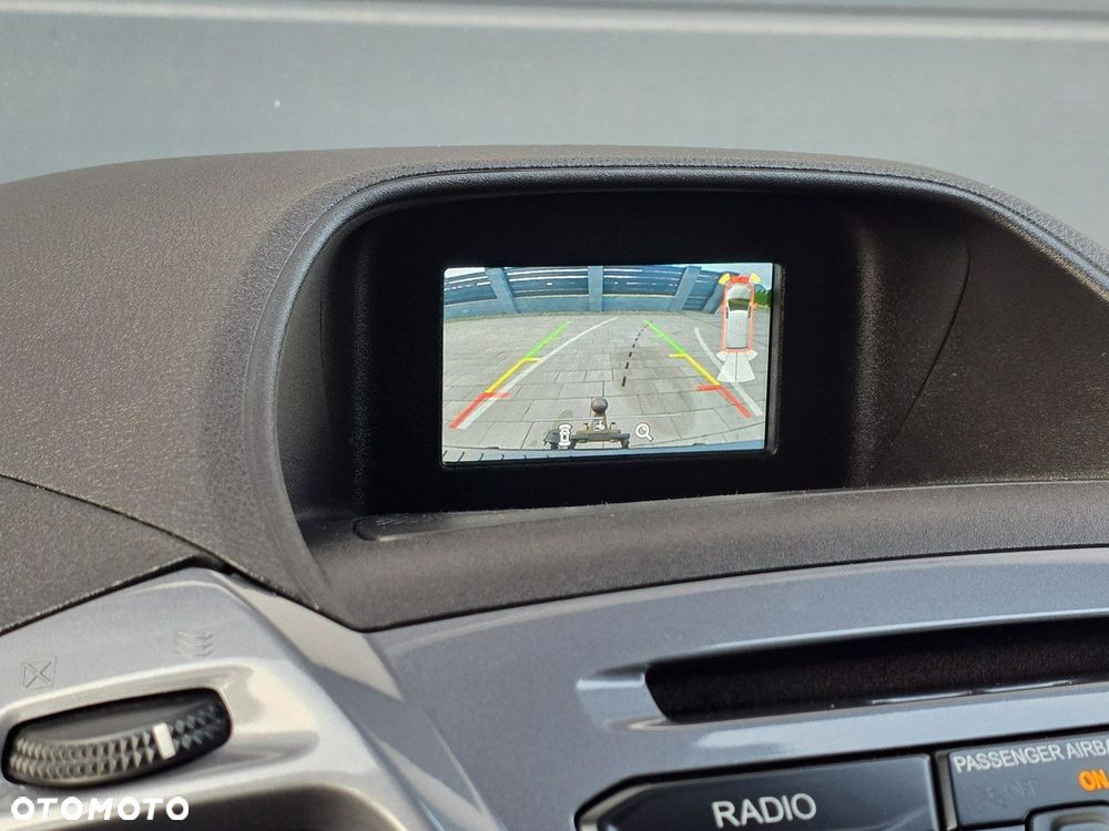 Ford Tourneo Custom - 31