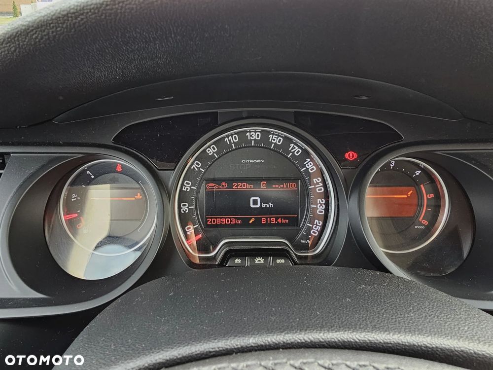 Citroën C5 HDi 135 Exclusive - 27