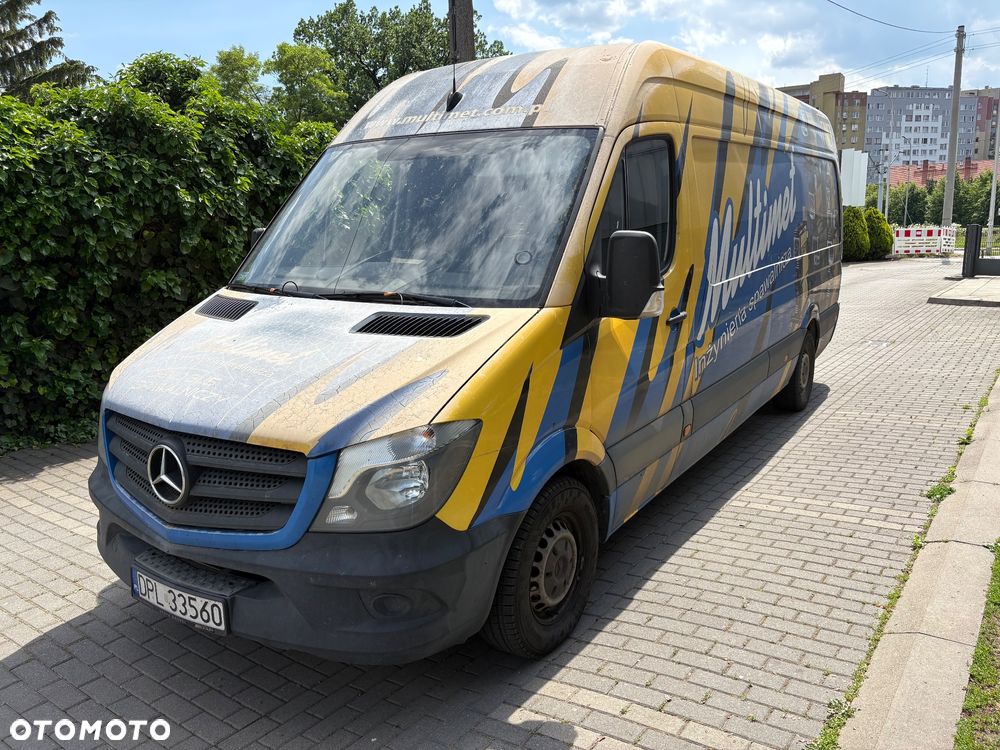 Mercedes-Benz Sprinter - 2