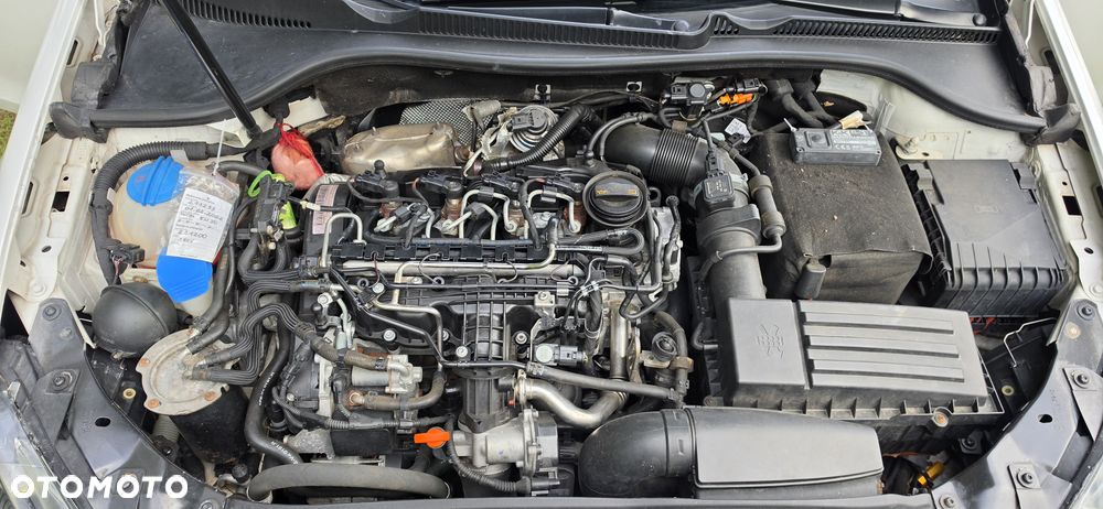 Volkswagen Golf 1.6 TDI Comfortline - 20