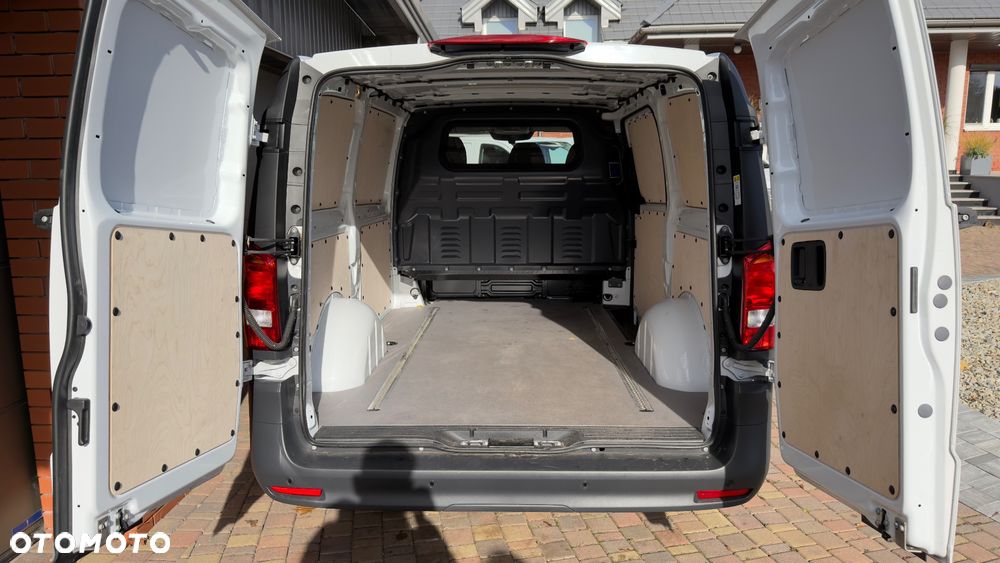 Mercedes-Benz VITO - 22