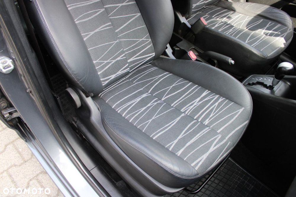 Kia Venga - 29