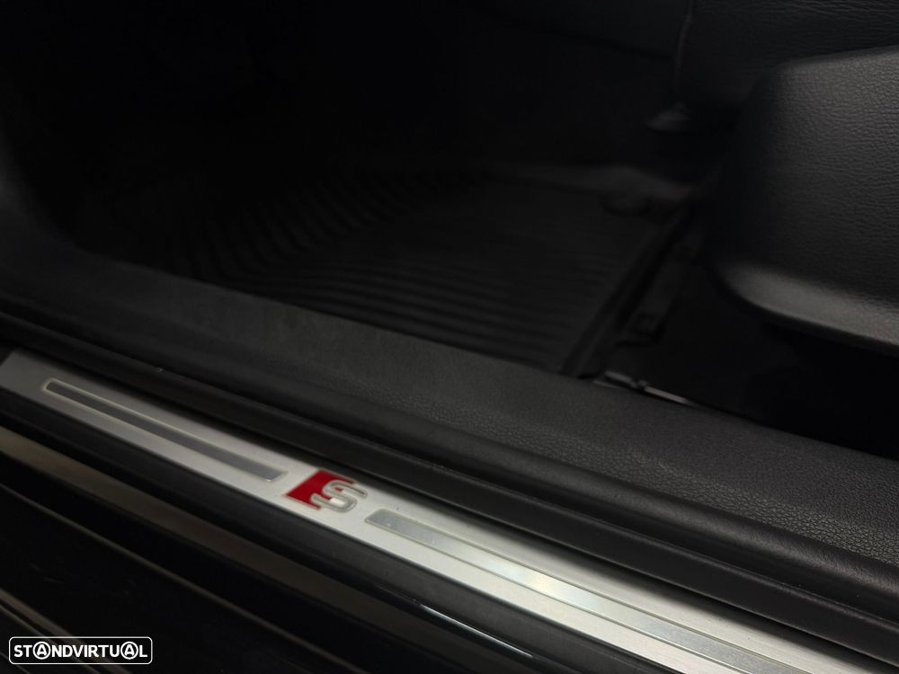 Audi A4 Avant 2.0 TDI S-line S tronic - 34