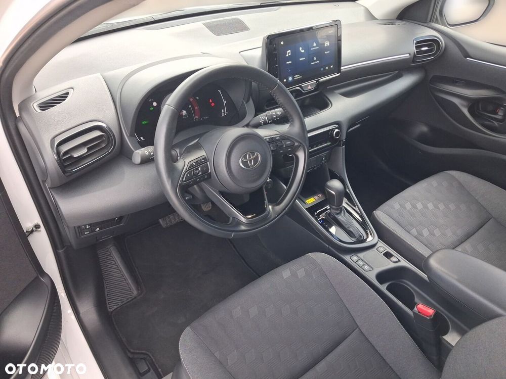 Toyota Yaris Hybrid 1.5 Style - 10
