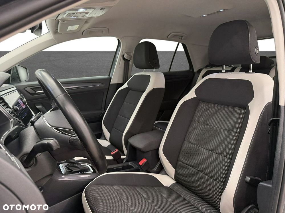 Volkswagen T-Roc - 11