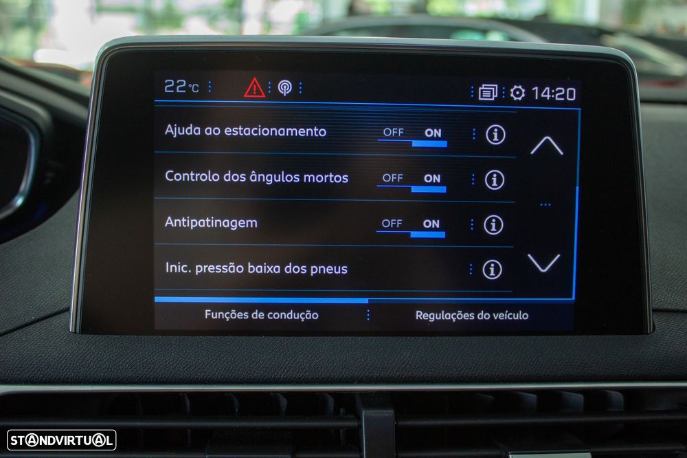 Peugeot 3008 1.2 PureTech Allure EAT8 - 19