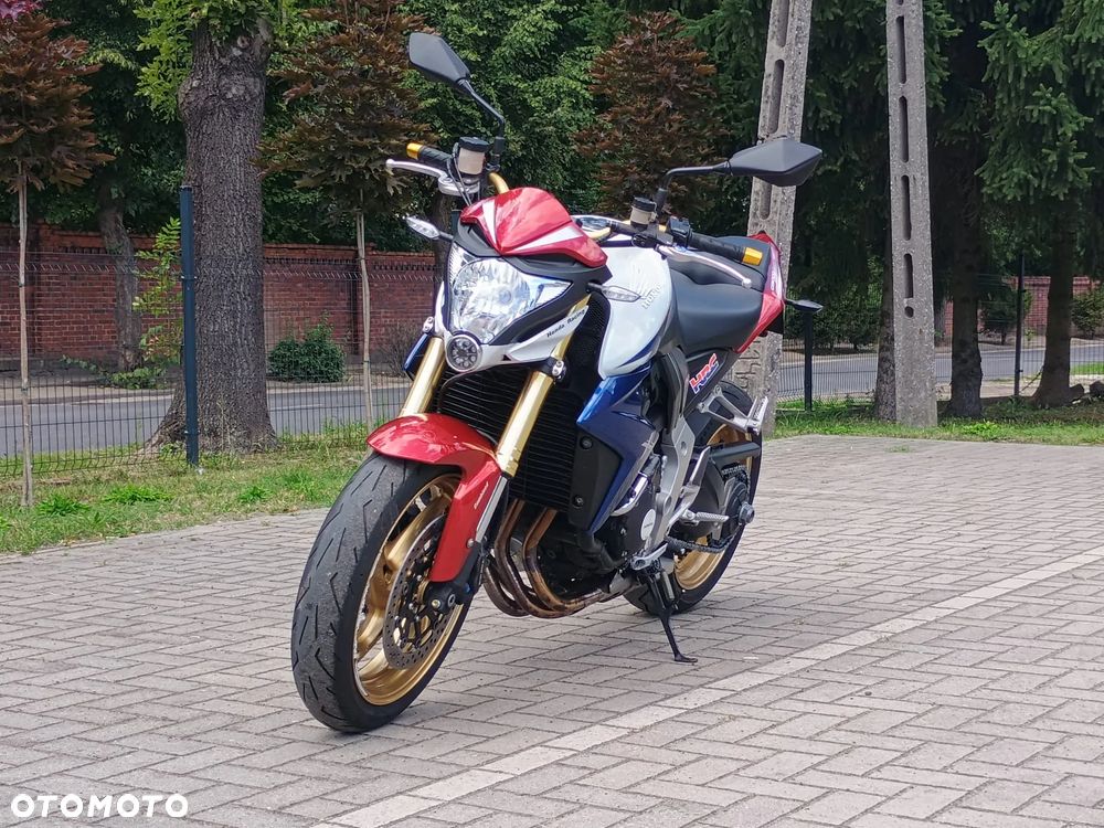 Honda CB - 1