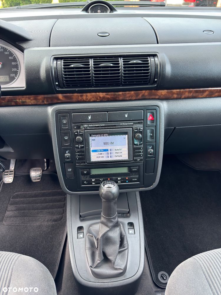 Ford Galaxy 1.9 TDI Ghia - 14