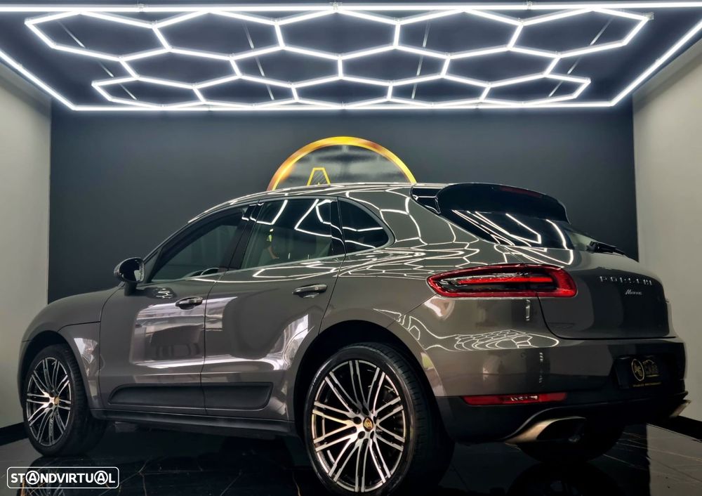 Porsche Macan - 2