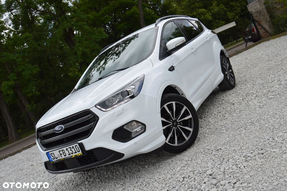 Ford Kuga 1.5 EcoBoost 2x4 ST-Line - 12