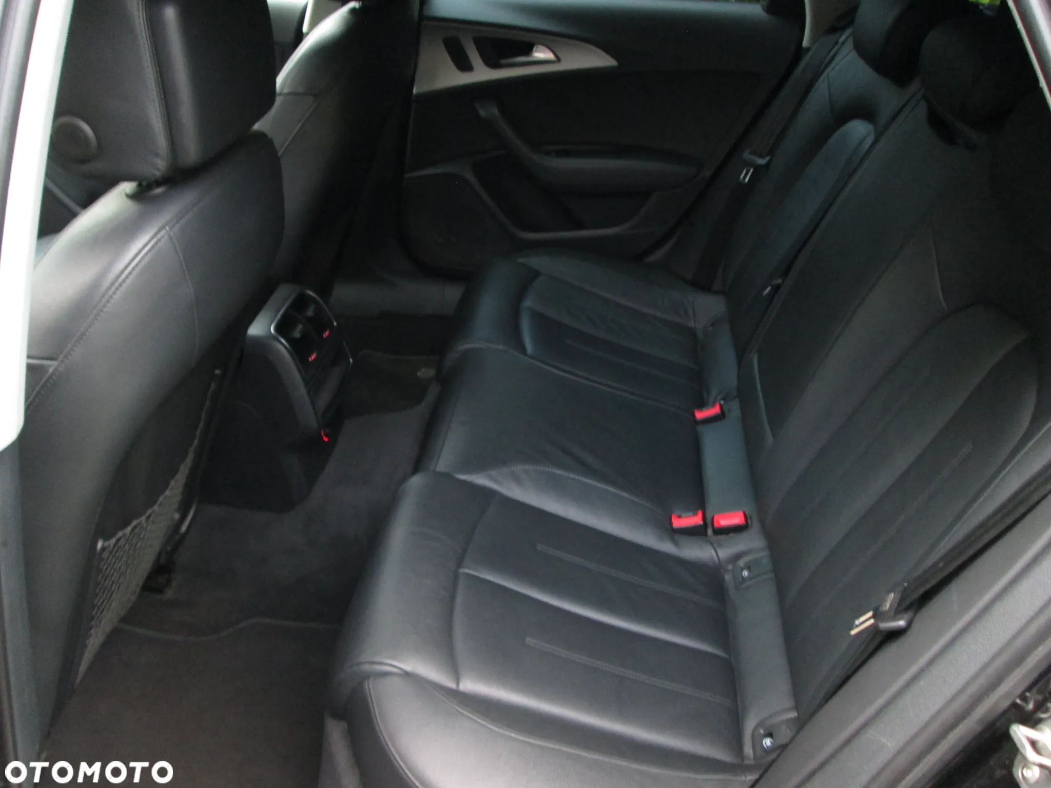 Audi A6 Avant - 16