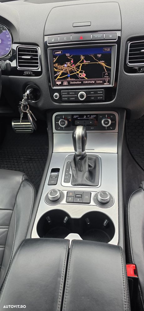 Volkswagen Touareg V6 TDI BMT Supreme Plus - 22