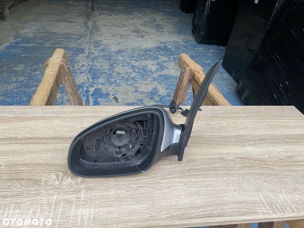LUSTERKO LEWE OPEL ASTRA IV J EUROPA 5 PIN 583505 - 1