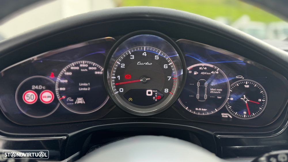 Porsche Panamera Sport Turismo Turbo - 12
