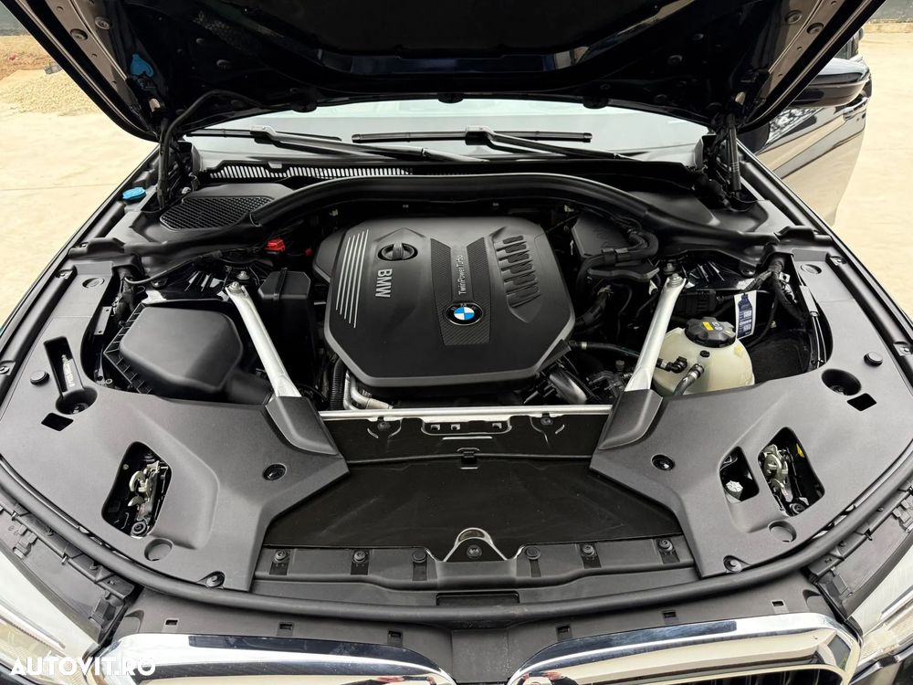 BMW Seria 5 530d xDrive AT - 7