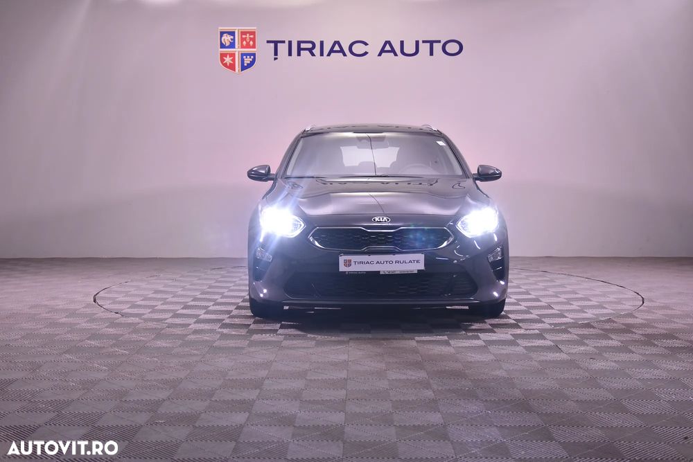 Kia Ceed - 8