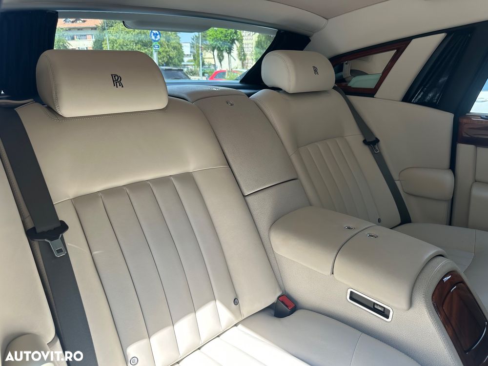 Rolls-Royce Phantom - 23