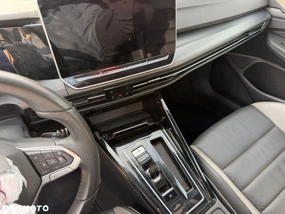 Volkswagen Golf 1.5 eHybrid OPF DSG GTE - 19
