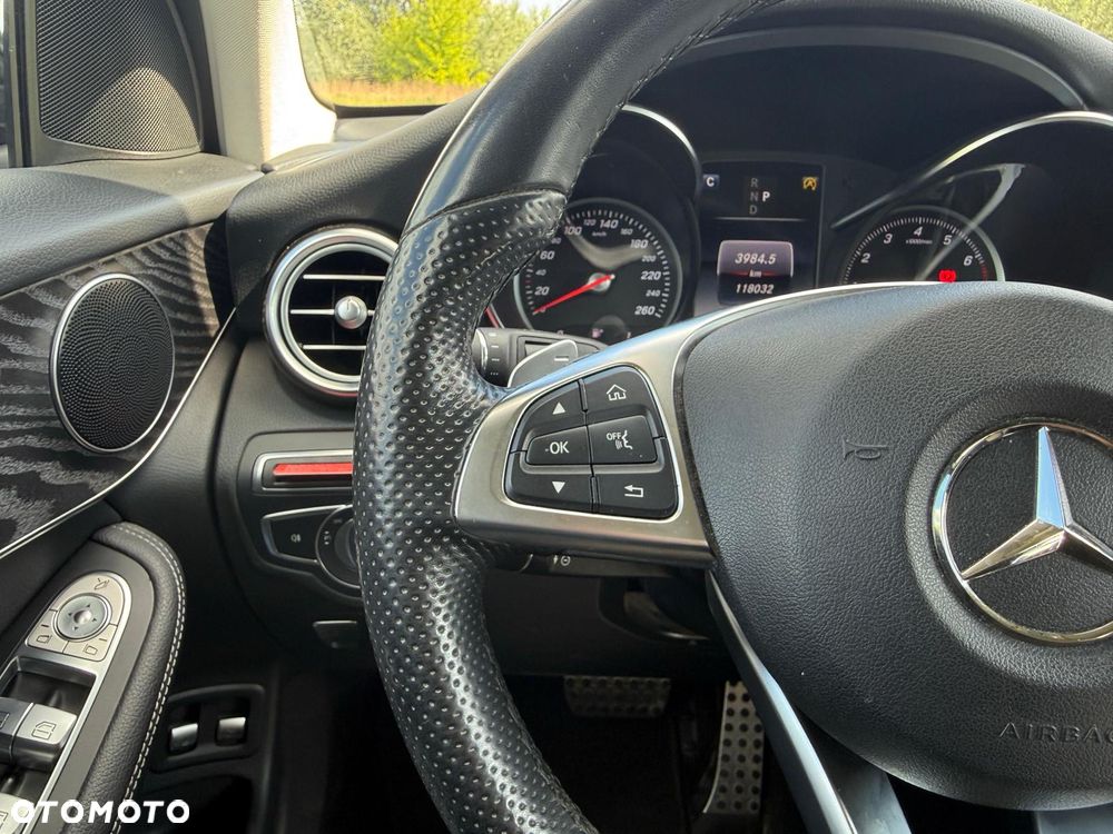 Mercedes-Benz GLC 250 4Matic 9G-TRONIC AMG Line - 18