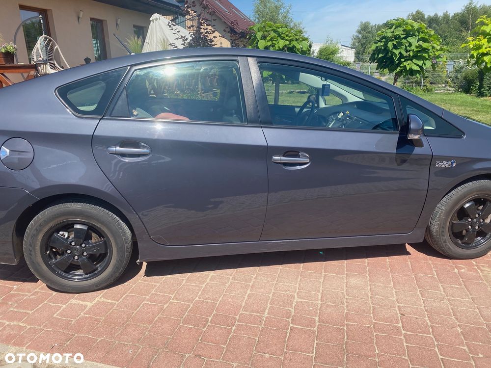 Toyota Prius 1.8 HSD Sol - 7