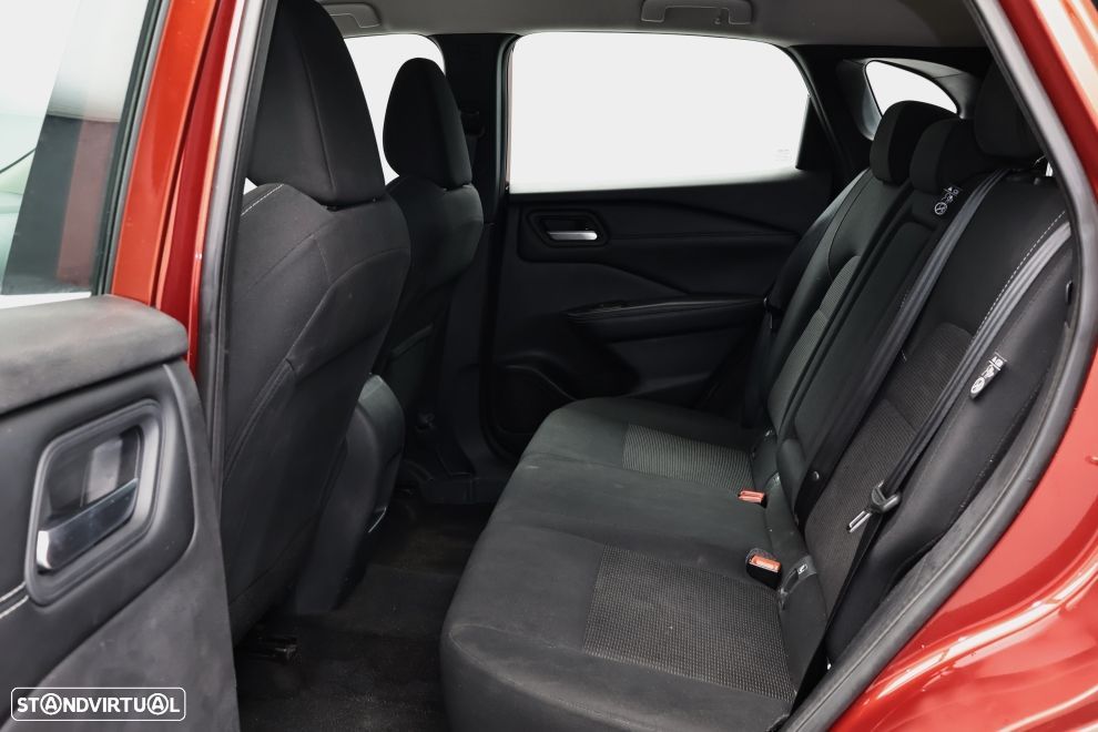 Nissan Qashqai 1.3 DIG-T Acenta - 26