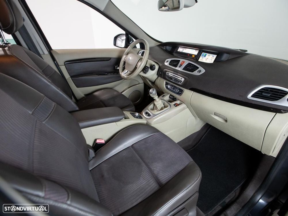 Renault Mégane Scénic - 13