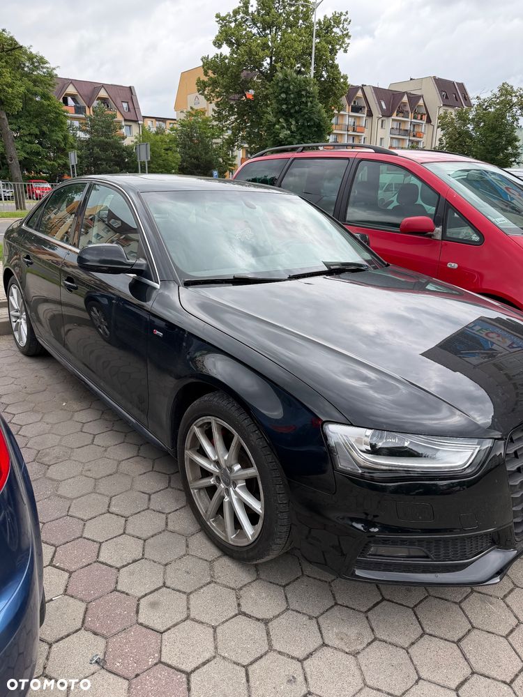 Audi A4 Limousine - 3