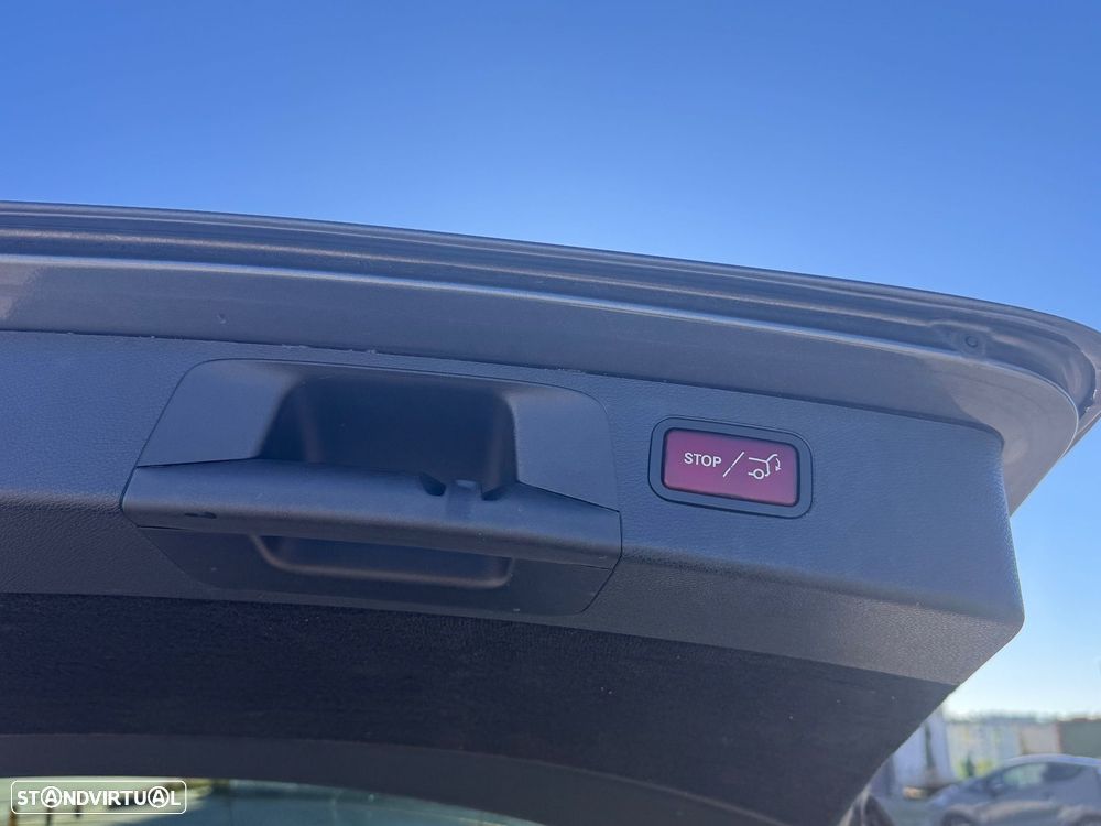 Mercedes-Benz 300 - 19