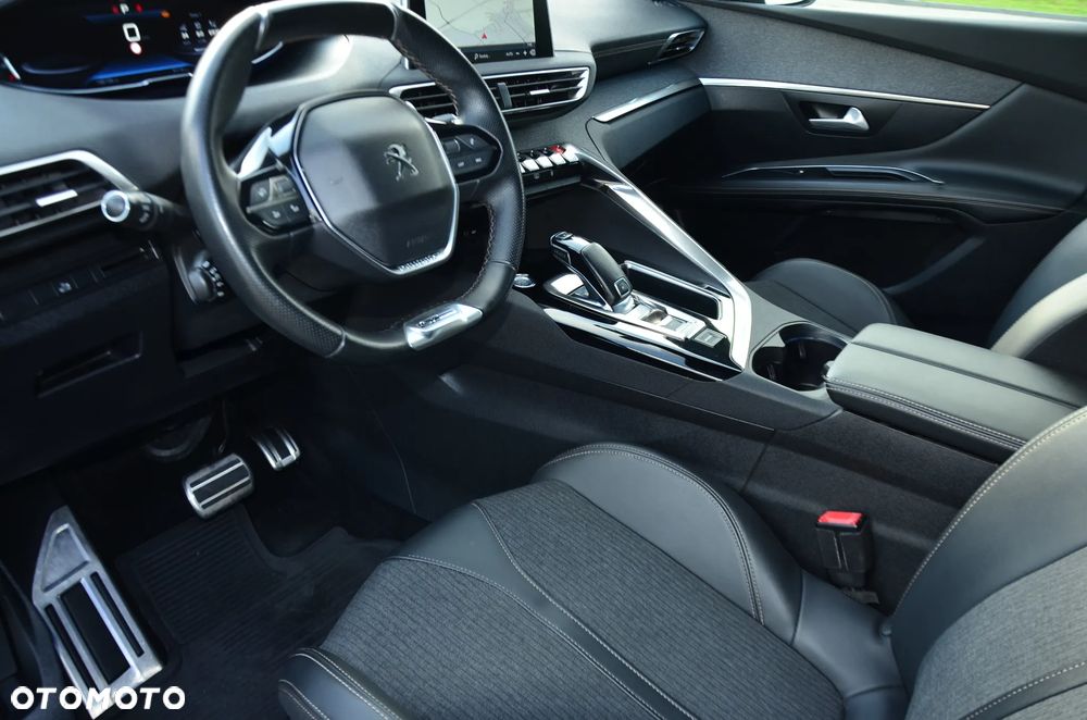 Peugeot 3008 1.2 PureTech GT S&S EAT8 - 19