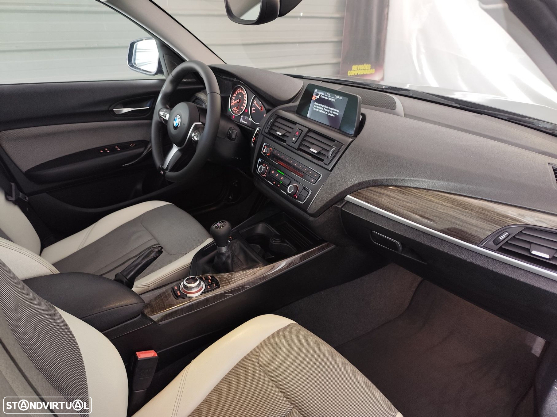 BMW 116 d Line Urban - 31