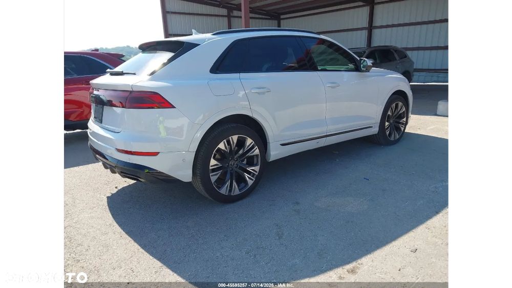 Audi Q8 55 TFSI quattro tiptronic - 4