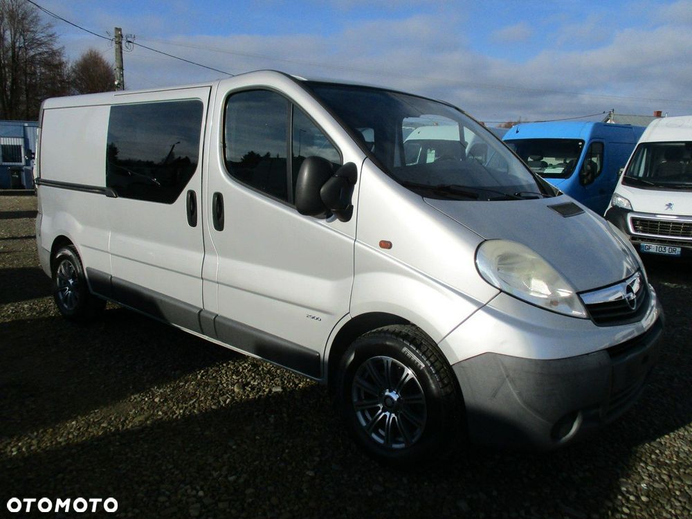 Opel Vivaro - 2