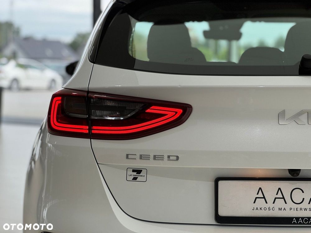 Kia Ceed - 39