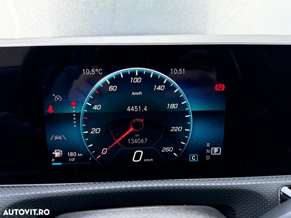 Mercedes-Benz A 180 d 7G-DCT AMG Line - 14