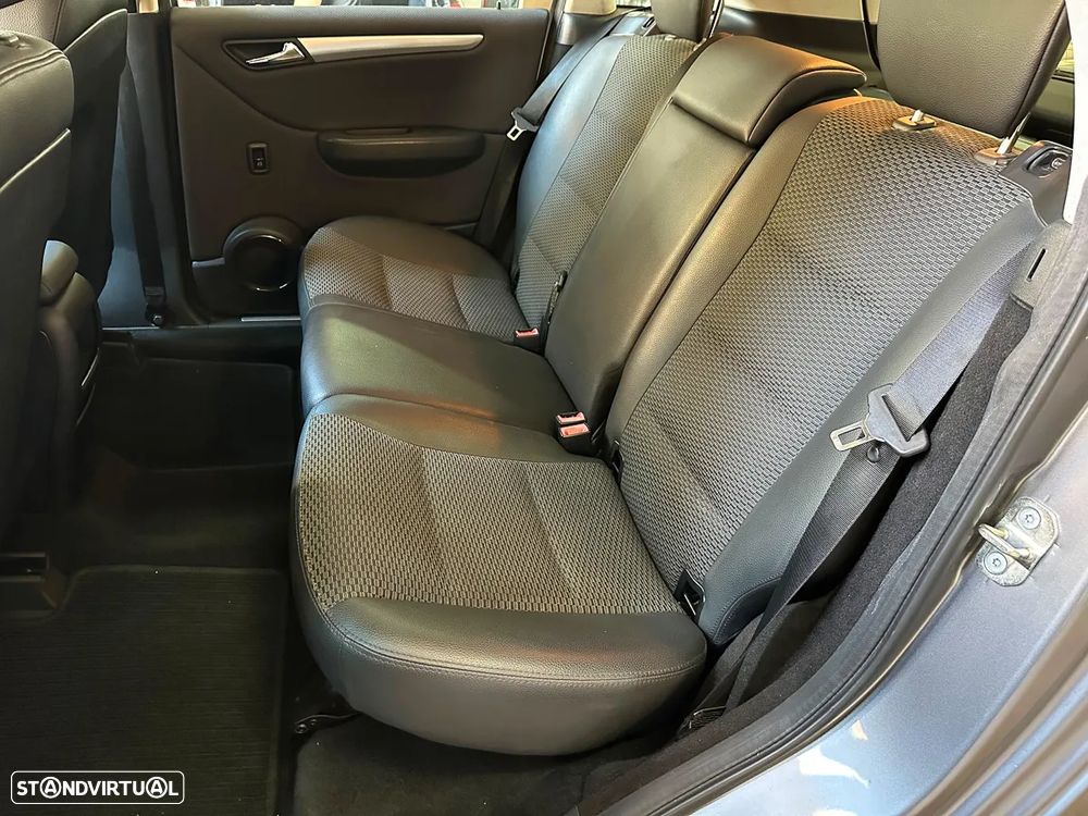 Mercedes-Benz B 180 CDI - 26