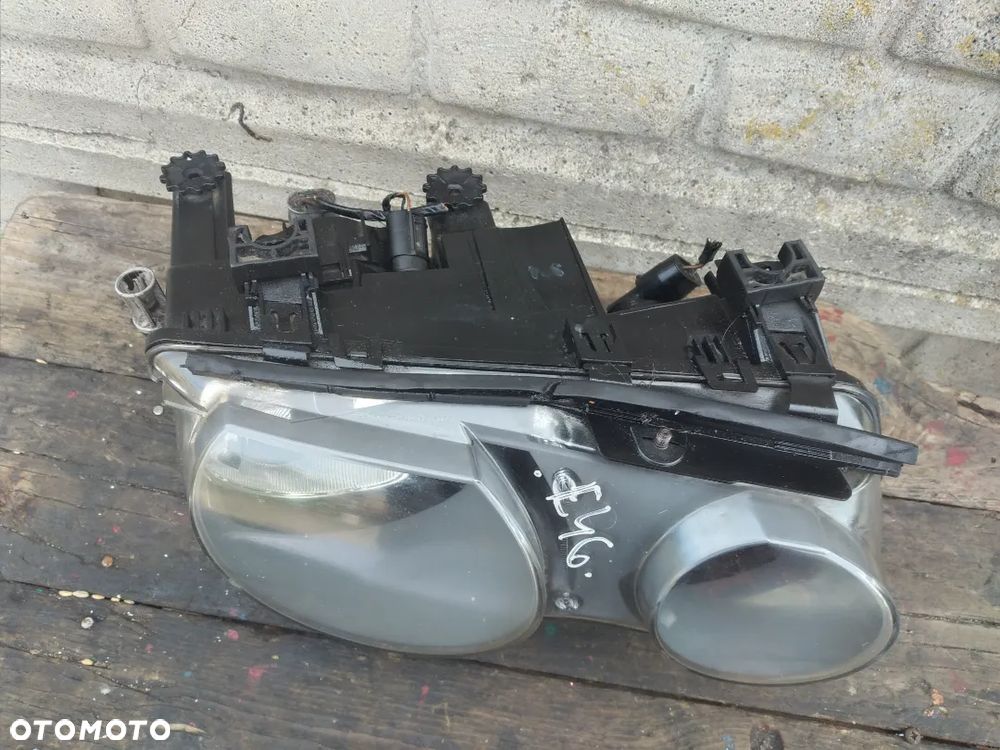 Lampa prawa BMW E46 compact europa - 2