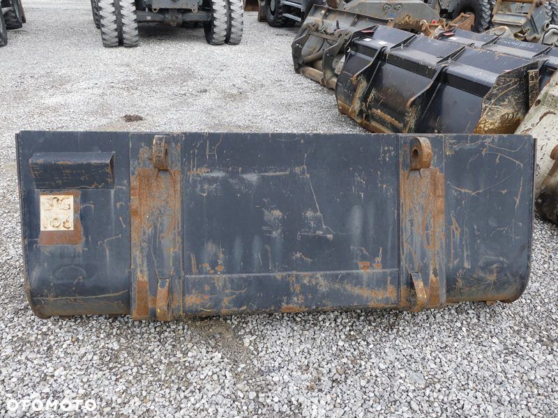 Łyżka do ładowarki teleskopowej JCB Q-FIT - 3