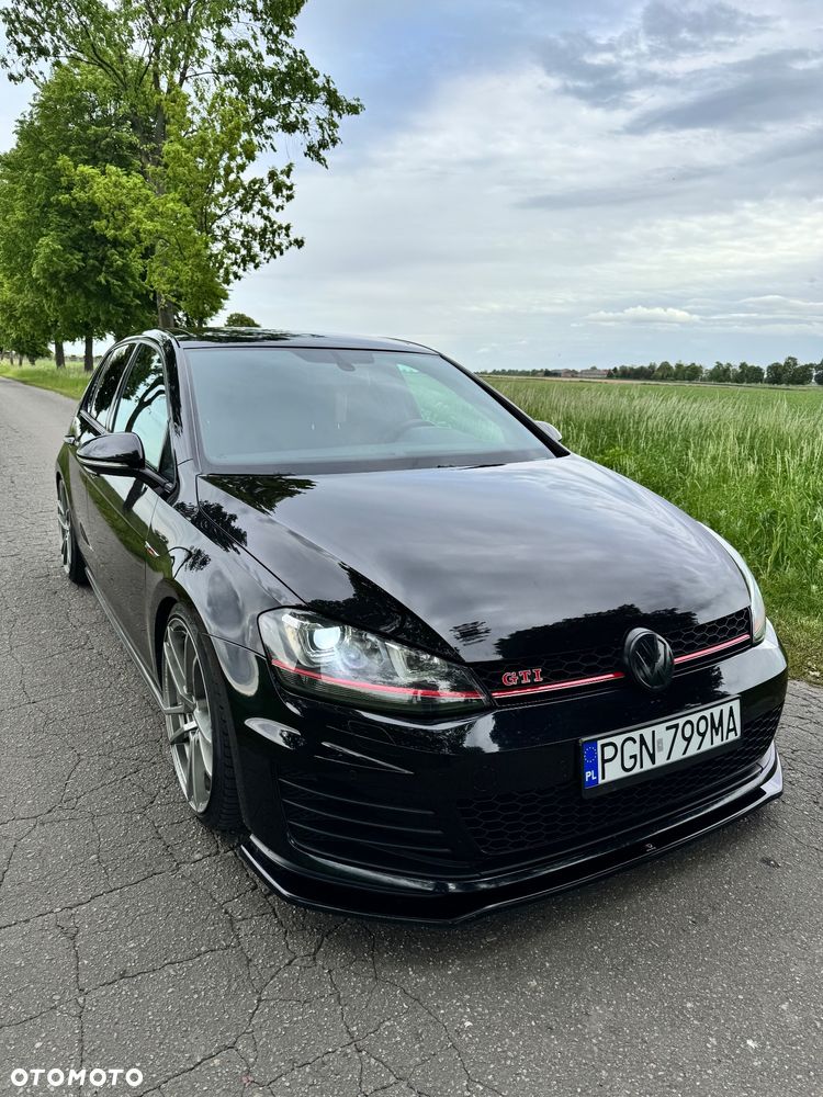 Volkswagen Golf 2.0 TSI BMT GTI Performance DSG - 4