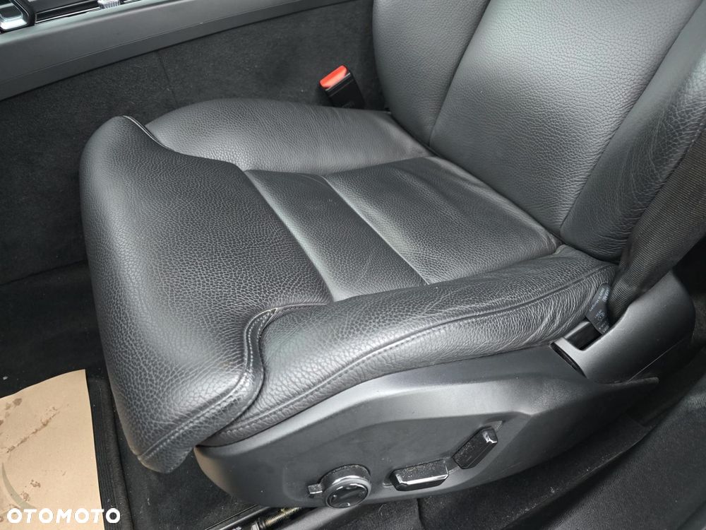 Volvo XC 60 B4 D Plus Bright - 14