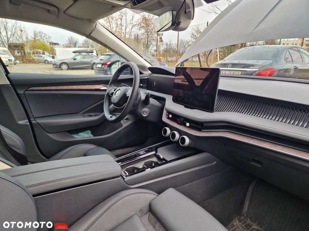 Skoda Superb 2.0 TSI 4x4 L&K DSG - 12
