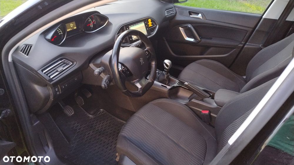 Peugeot 308 1.2 PureTech GPF Active S&S - 16