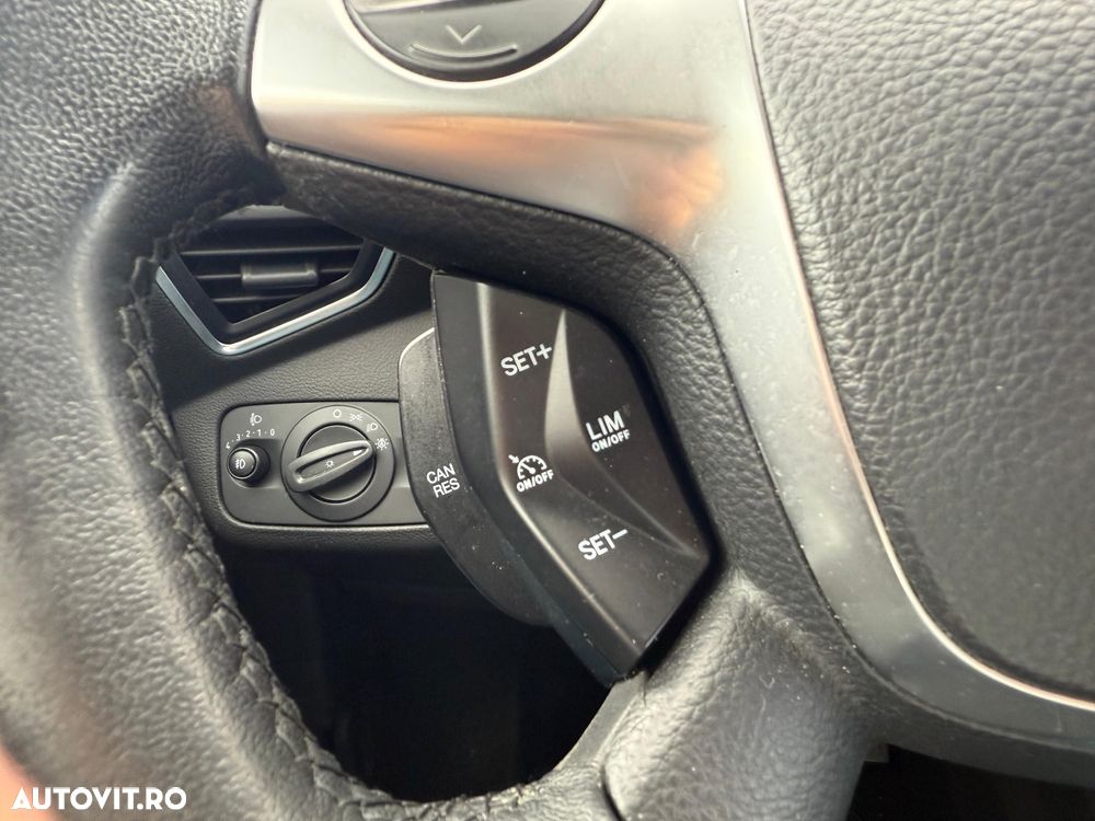 Ford Kuga 2.0 TDCi 2x4 Trend - 20