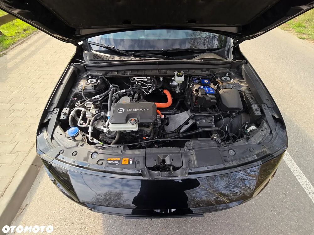 Mazda MX-30 e-SKYACTIV EXCLUSIVE-LINE - 24