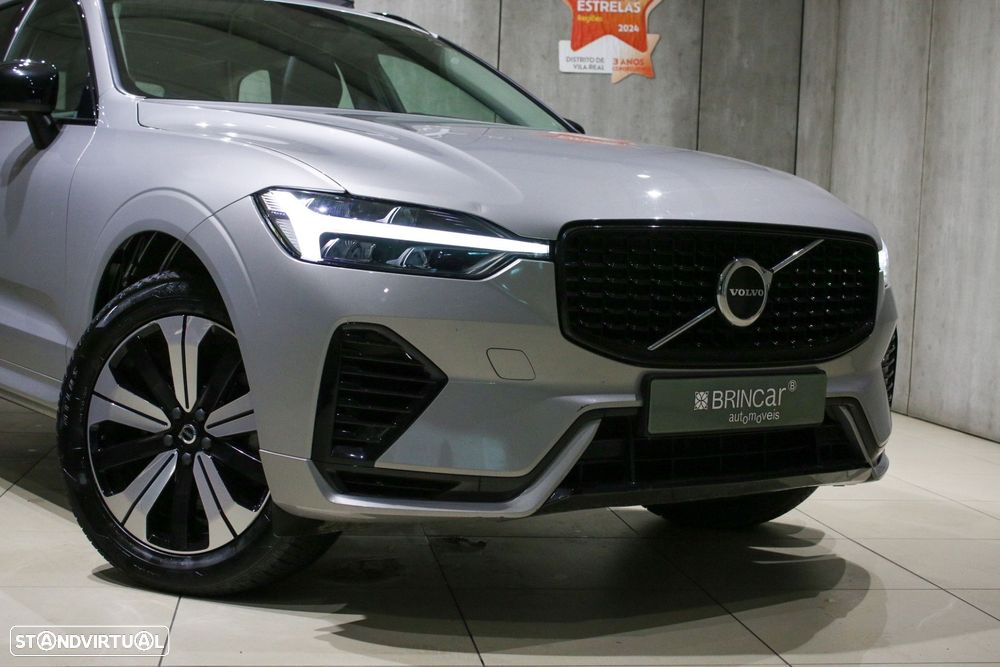 Volvo XC 60 2.0 T6 PHEV Plus Dark AWD — fotografia 42