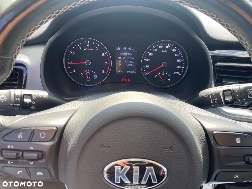 Kia Stonic - 26