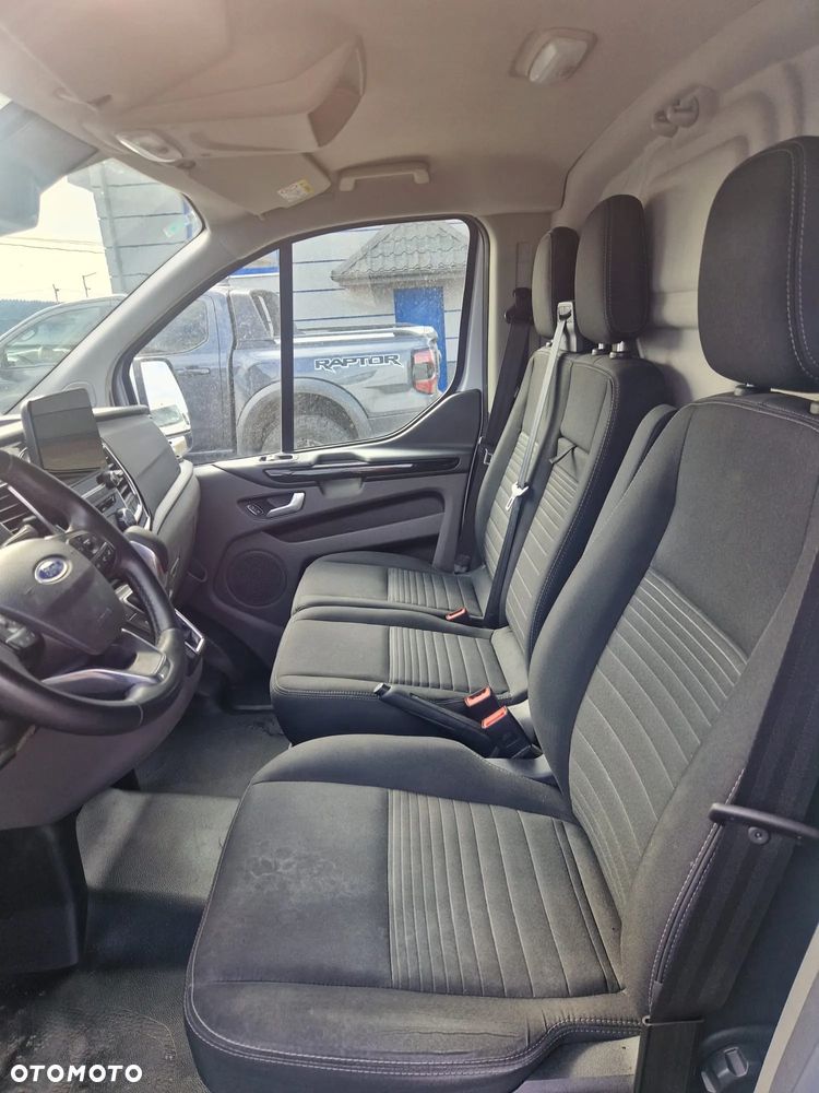 Ford Transit Custom L1H1 AUTOMAT TITANIUM PHEV FV23% - 19