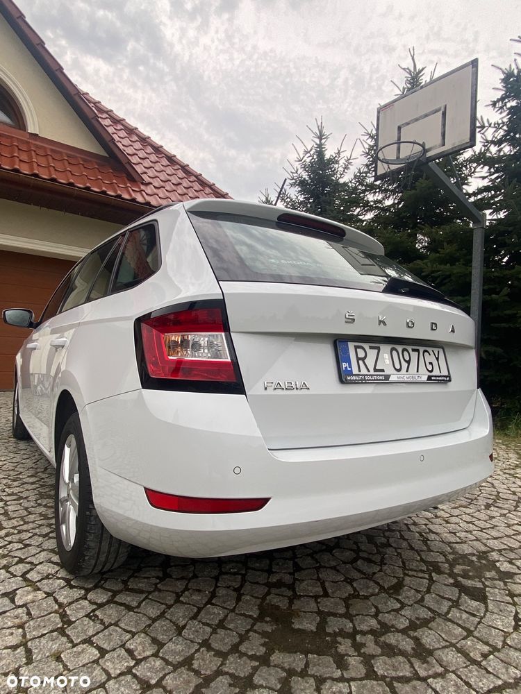 Skoda Fabia 1.0 TSI Ambition Plus - 8