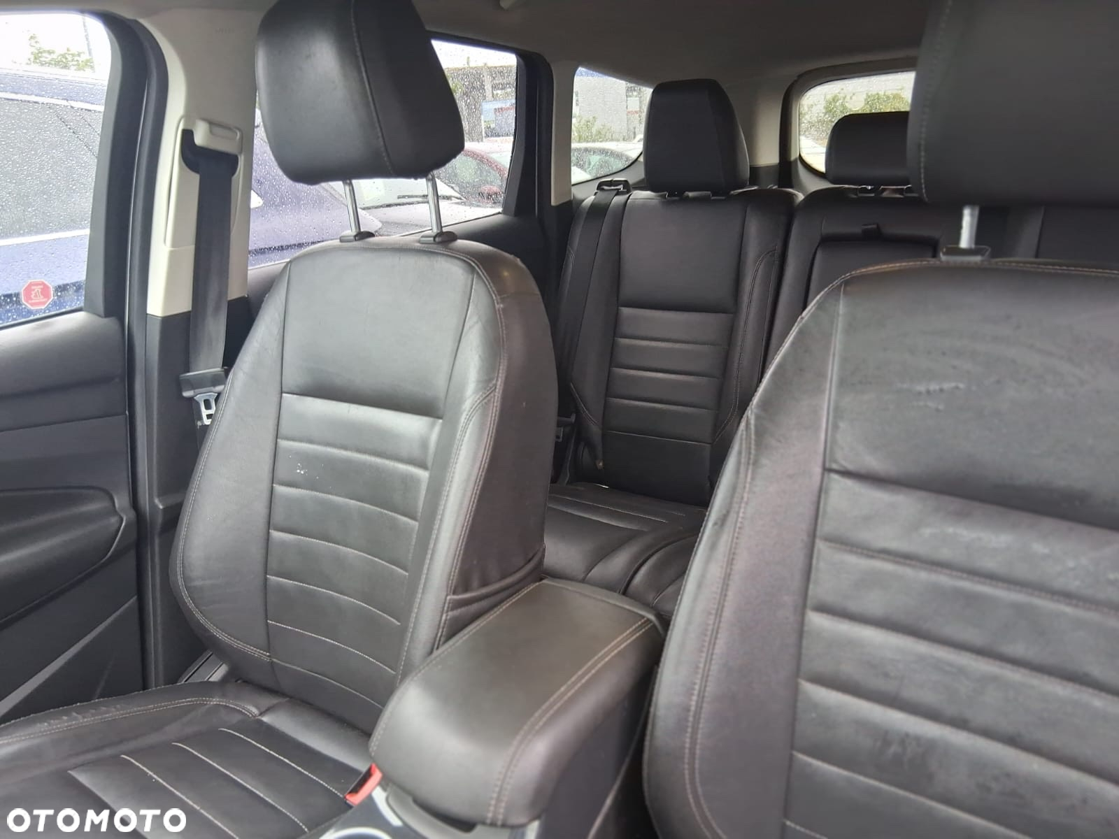 Ford Escape 2.0 EcoBoost AWD Titanium - 4