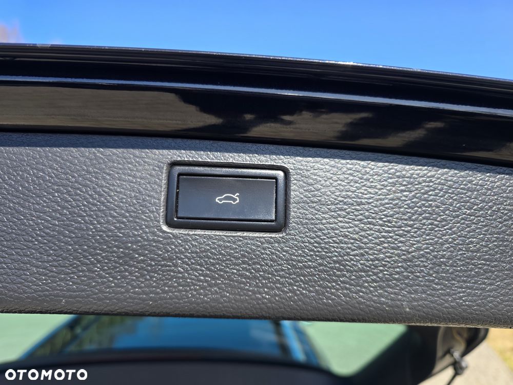 Volkswagen Passat - 35