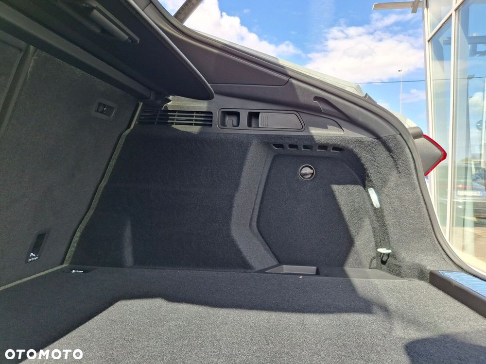 Audi Q5 Sportback - 13